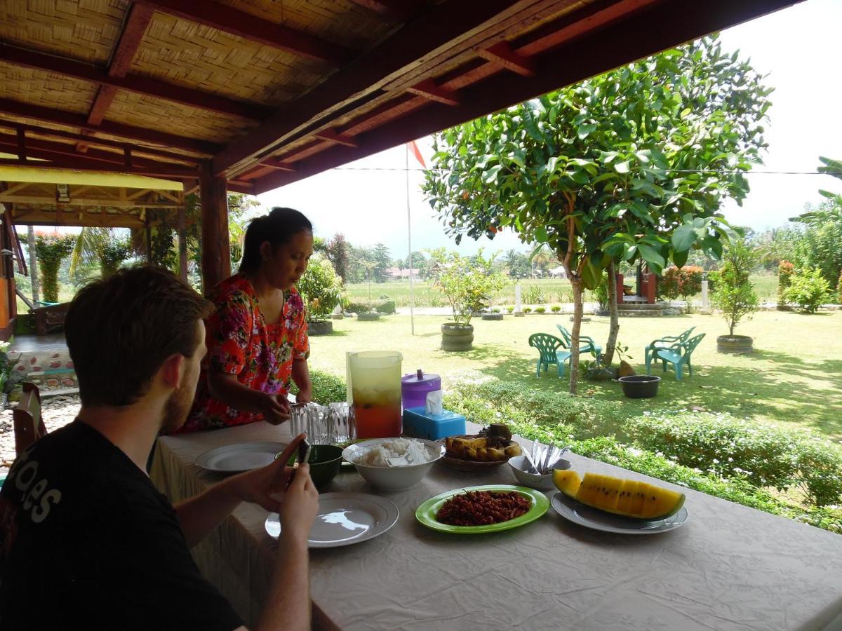 Ambow Homestay Jungle Trekking & Village Tour Bukit Lawang Ngoại thất bức ảnh