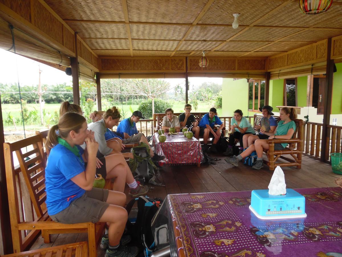 Ambow Homestay Jungle Trekking & Village Tour Bukit Lawang Ngoại thất bức ảnh