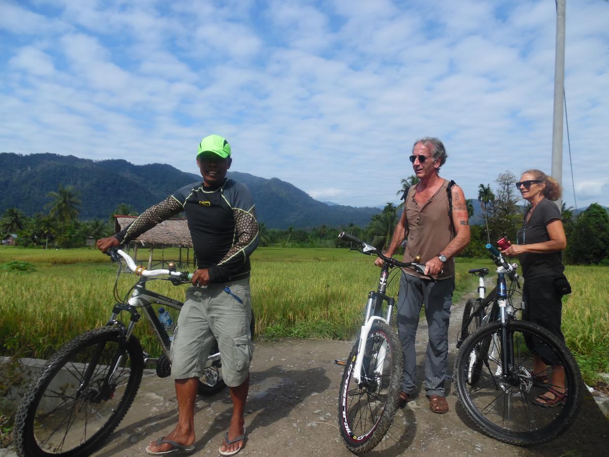 Ambow Homestay Jungle Trekking & Village Tour Bukit Lawang Ngoại thất bức ảnh